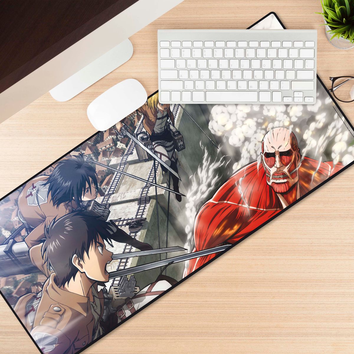 Attack on Titan - Eren vs Colossal Titan - XXL-Mauspad