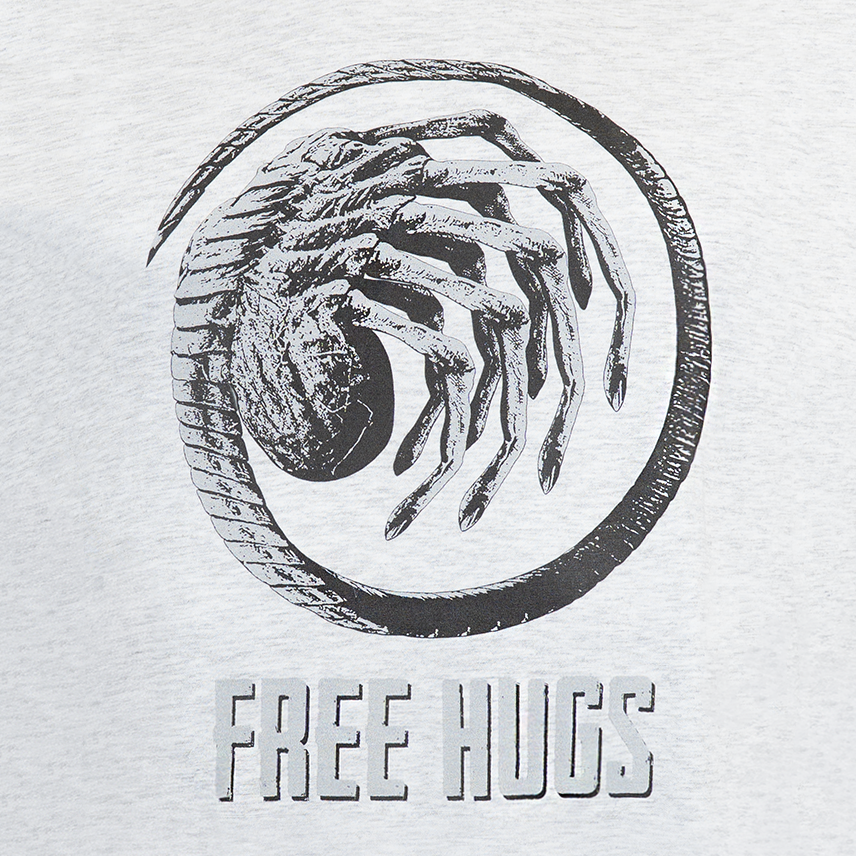 Alien - Free Hugs - T-Shirt