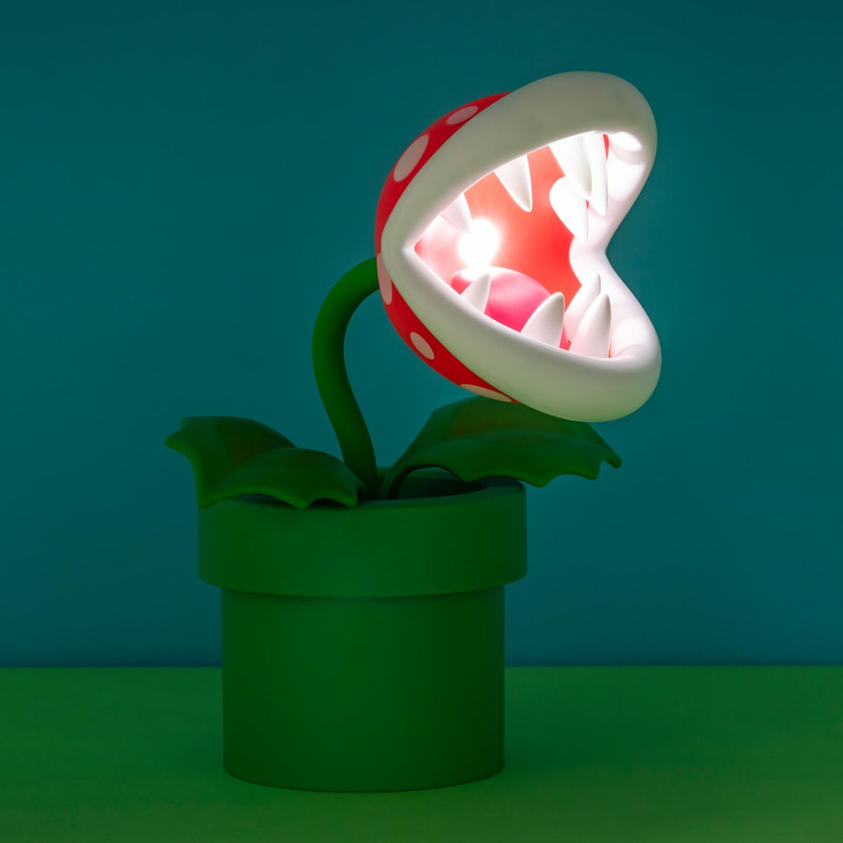 Super Mario - Piranha Plant - Table Lamp