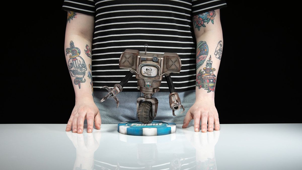 Fallout -  Amazon Victor the Securitron - Figur