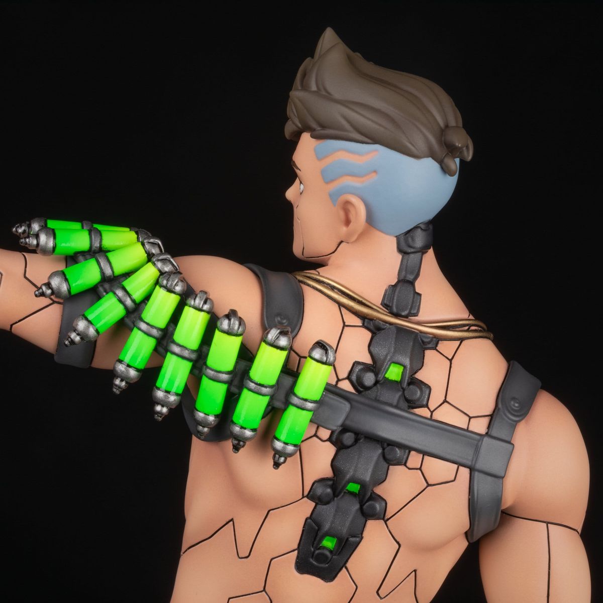 Cyberpunk: Edgerunners - David 23 cm - Figur