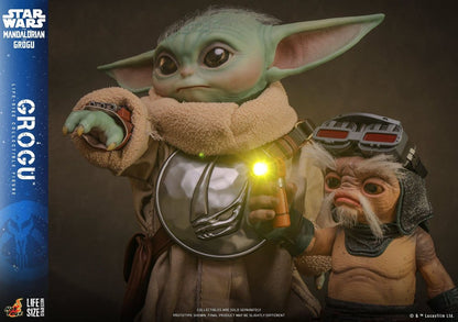 Star Wars: The Mandalorian & Grogu - Grogu 38 cm - Lebensgroße Figur