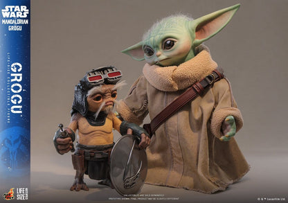 Star Wars: The Mandalorian & Grogu - Grogu 38 cm - Lebensgroße Figur