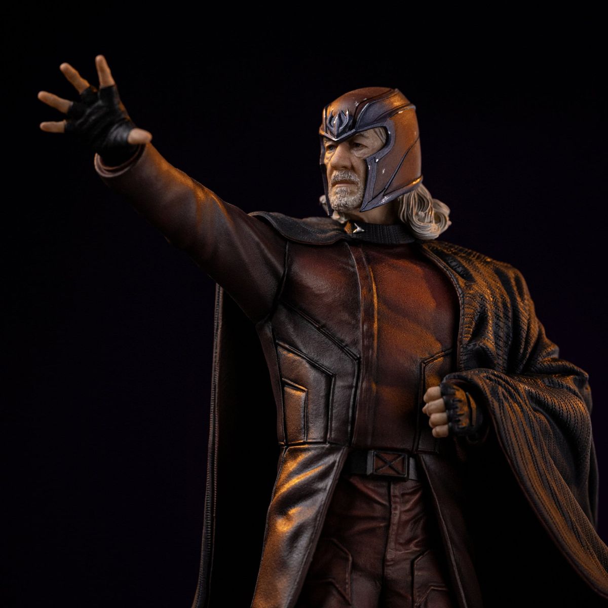 Marvel - Avengers: Doomsday Art Scale Statue 1/10 Magneto - Figur