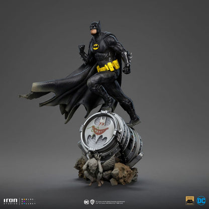Batman - BDS Art Scale Statue 1/10 Batman Deluxe (Black Version Exclusive) - Figure