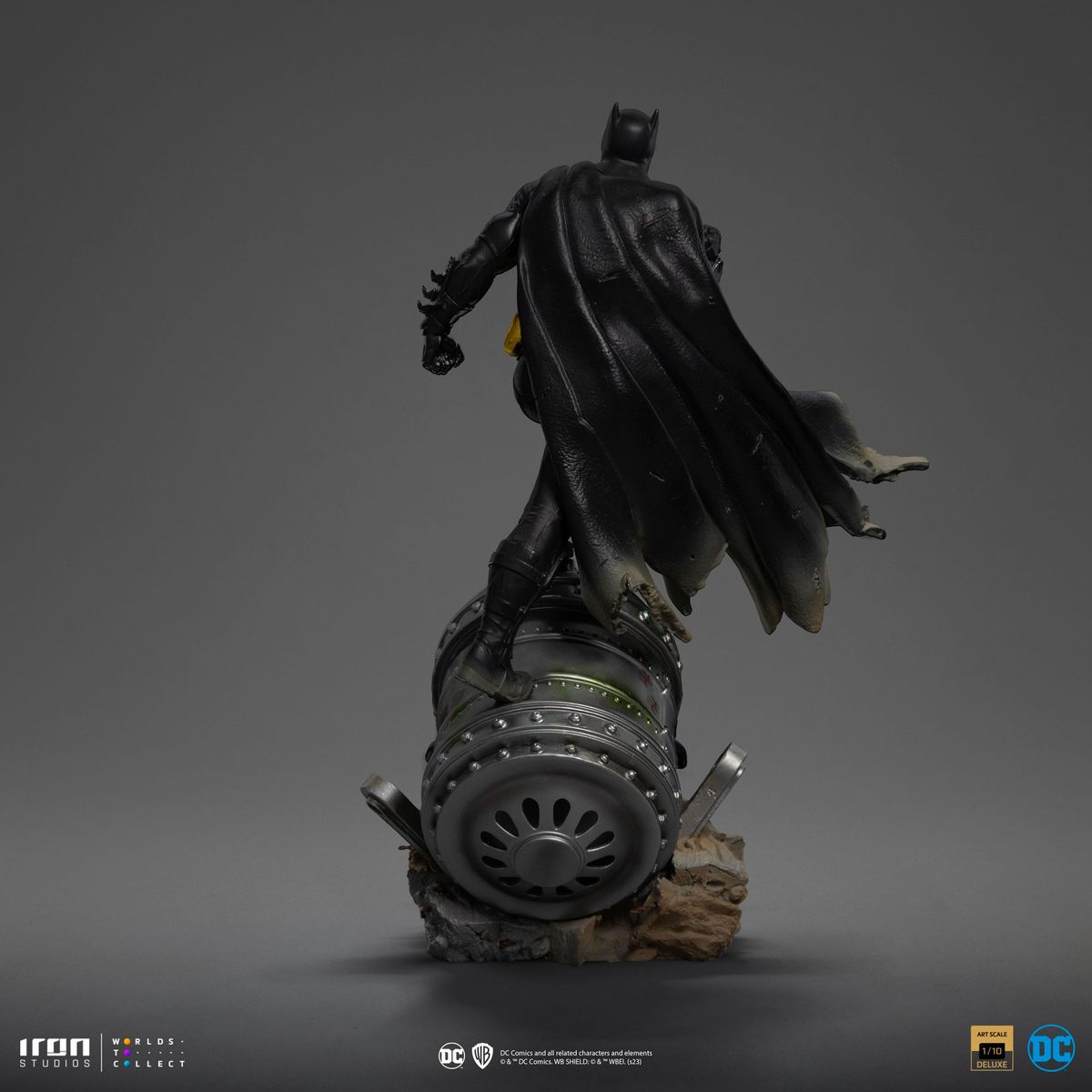 Batman - BDS Art Scale Statue 1/10 Batman Deluxe (Black Version Exclusive) - Figure