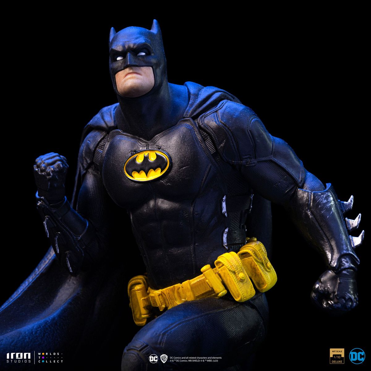 Batman - BDS Art Scale Statue 1/10 Batman Deluxe (Black Version Exclusive) - Figure