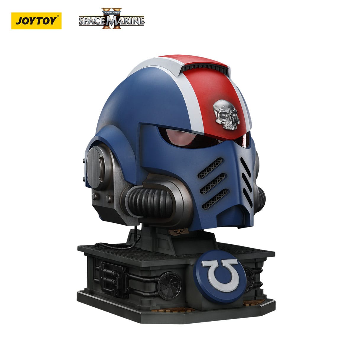 Warhammer 40,000 - Space Marine 2 Ultramarines Lieutenant Titus - replica helmet with stand