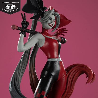 Batman - DC Direct Harley Quinn: Red, White & Black Statue 1/10 Harley Quinn by Alex Garner - Figur