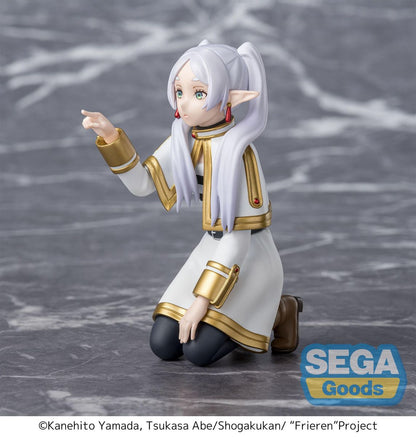Frieren: Beyond Journey's End - PM Perching Frieren Poking Something - Figur