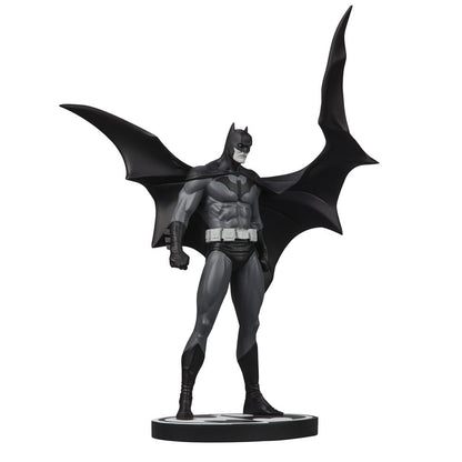 Batman - DC Direct Black &amp; White Batman (by Jorge Jimenez) - Figure