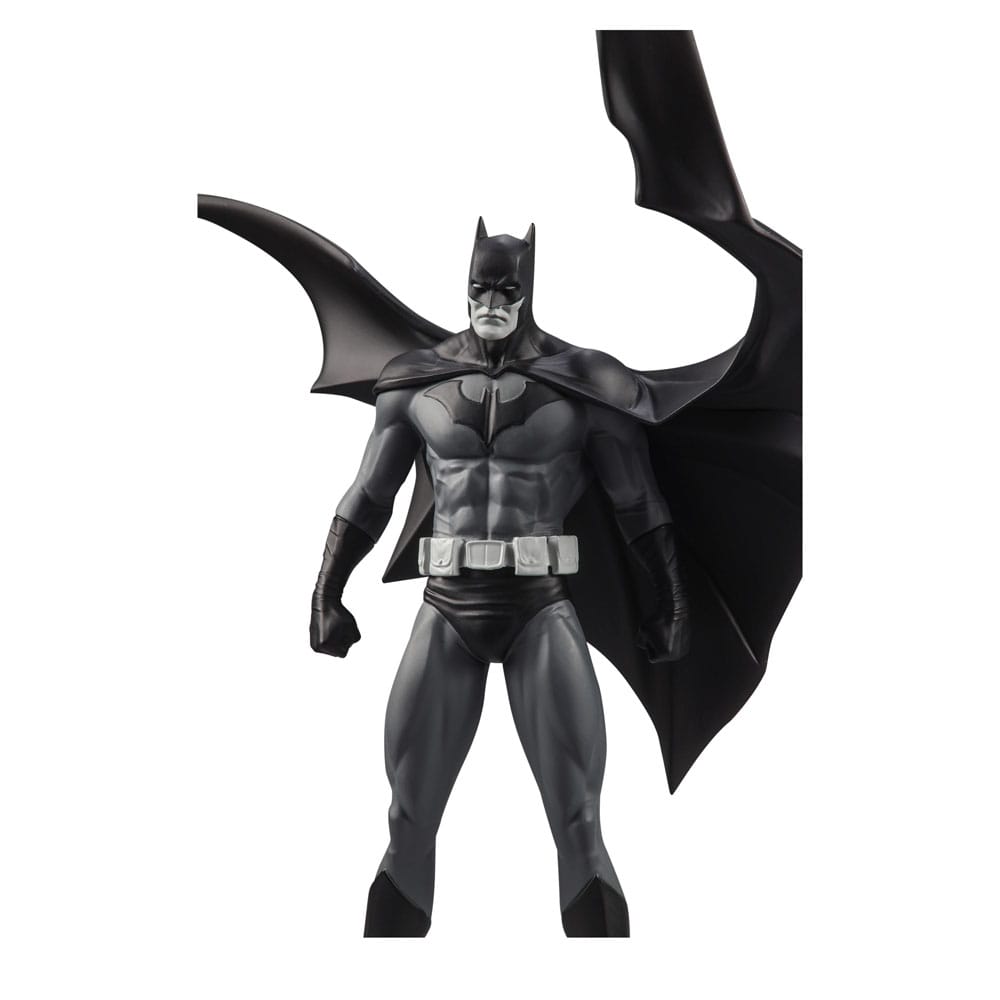 Batman - DC Direct Black &amp; White Batman (by Jorge Jimenez) - Figure