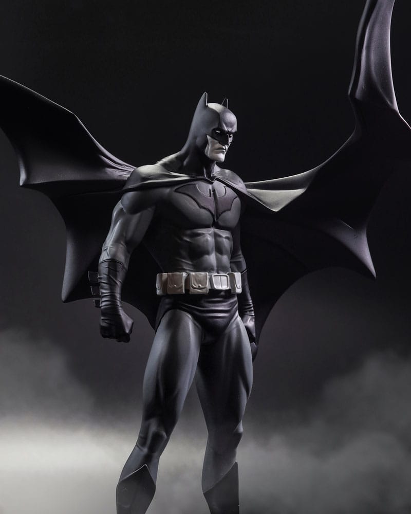 Batman - DC Direct Black &amp; White Batman (by Jorge Jimenez) - Figure